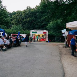 p1000458
