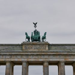 p1060442103